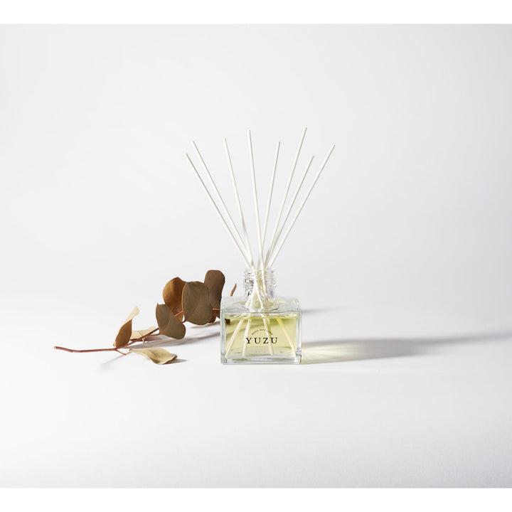 * NEW * DAILY AROMA Yuzu Reed Diffuser