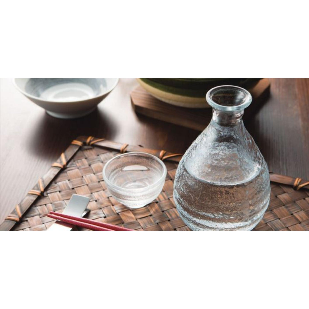 Glass Sake Pourer (220ml) & 2 Sake Cup Set
