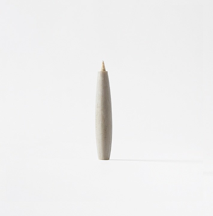 Daiyo Tohaku Sumac Candle & Koma Candle Stand Set