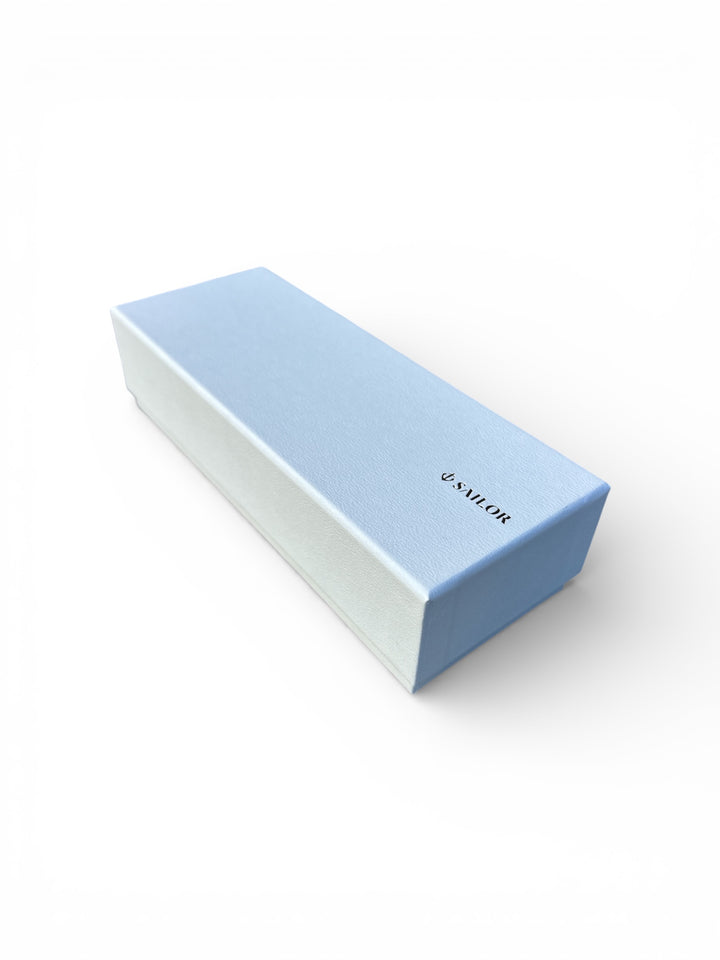 Sailor 1911 Profit Light Fountain Pen - Shining Blue with Gold Trim (Zoom)