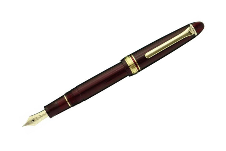 Sailor 1911 Profit Light Fountain Pen - Shining Red with Gold Trim (Zoom)