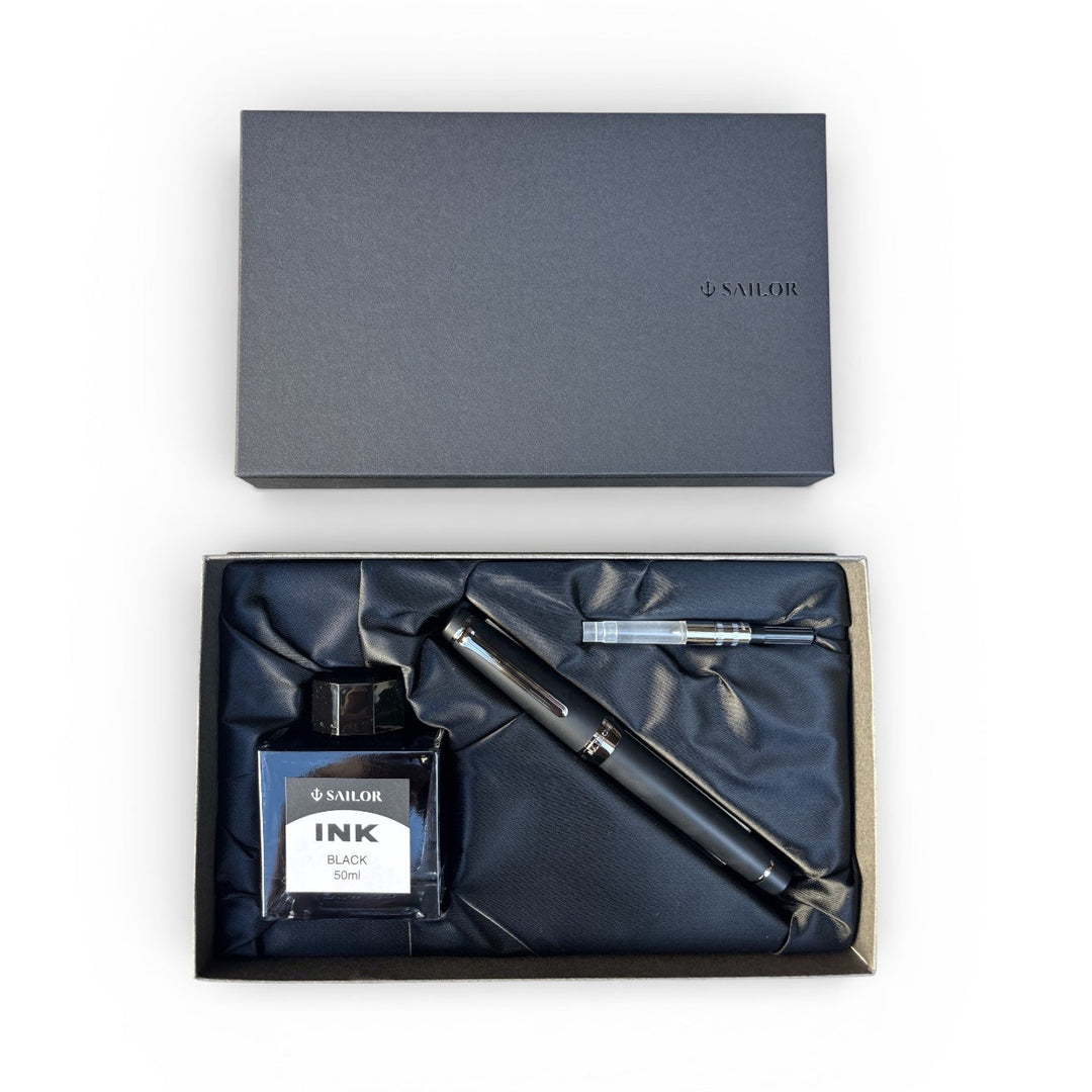 Sailor Pro Gear Imperial Black Fountain Pen Gift Set - 21 kt Gold Nib