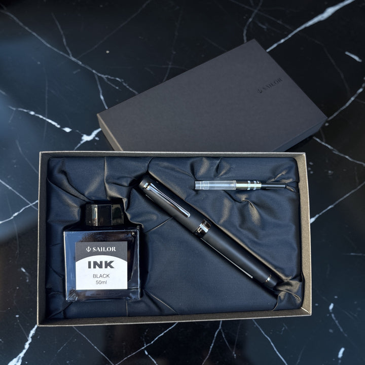 Sailor Pro Gear Imperial Black Fountain Pen Gift Set - 21 kt Gold Nib