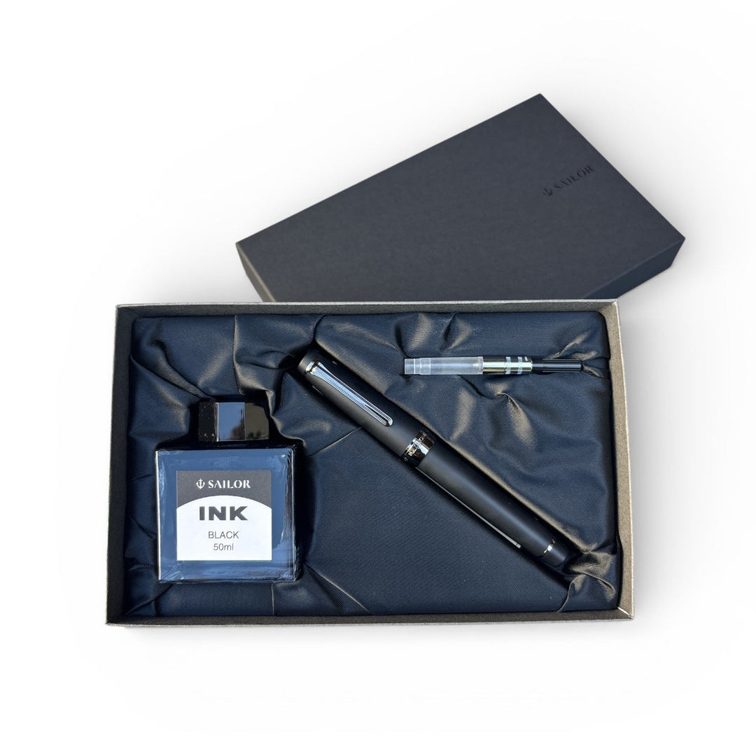 Sailor Pro Gear Imperial Black Fountain Pen Gift Set - 21 kt Gold Nib