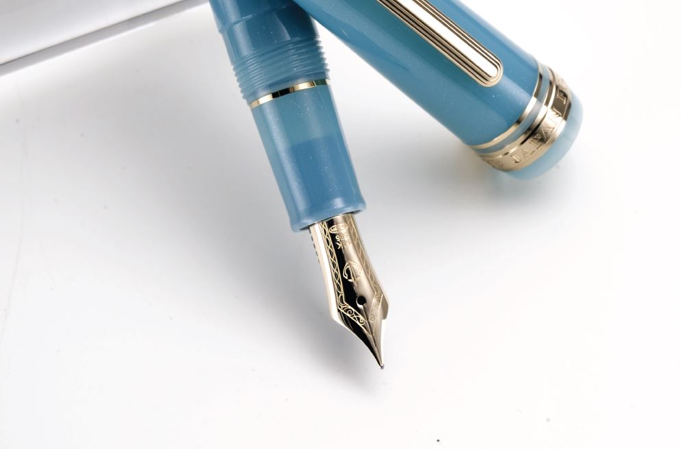 Sailor Pro Gear Slim “Solar Term Series” Fountain Pen Gift Set - Yuzuyu Limited Edition - 21 kt Gold Nib