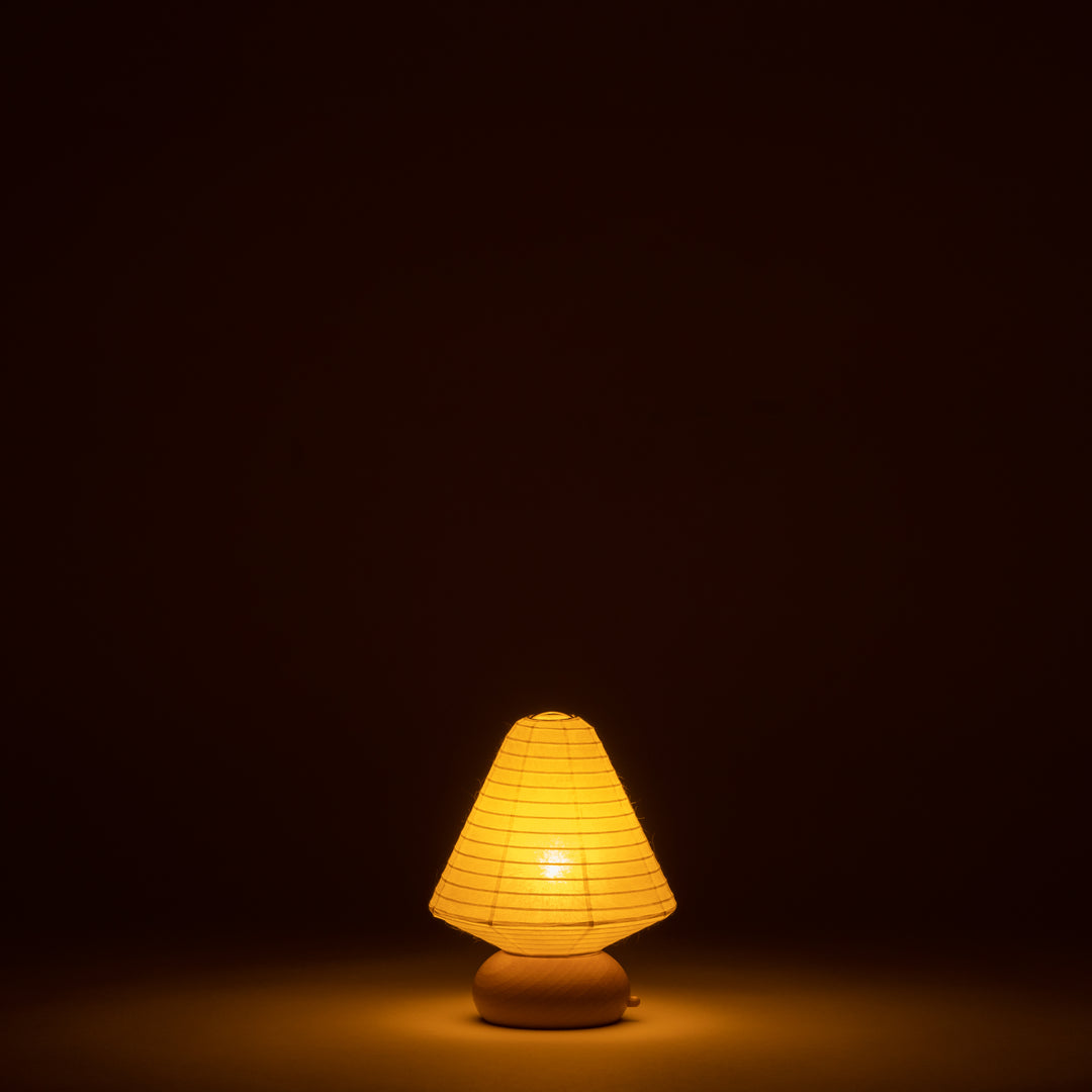Shiraki Kougei Mini Cochin Lantern - Mame Sankaku (Triangle)